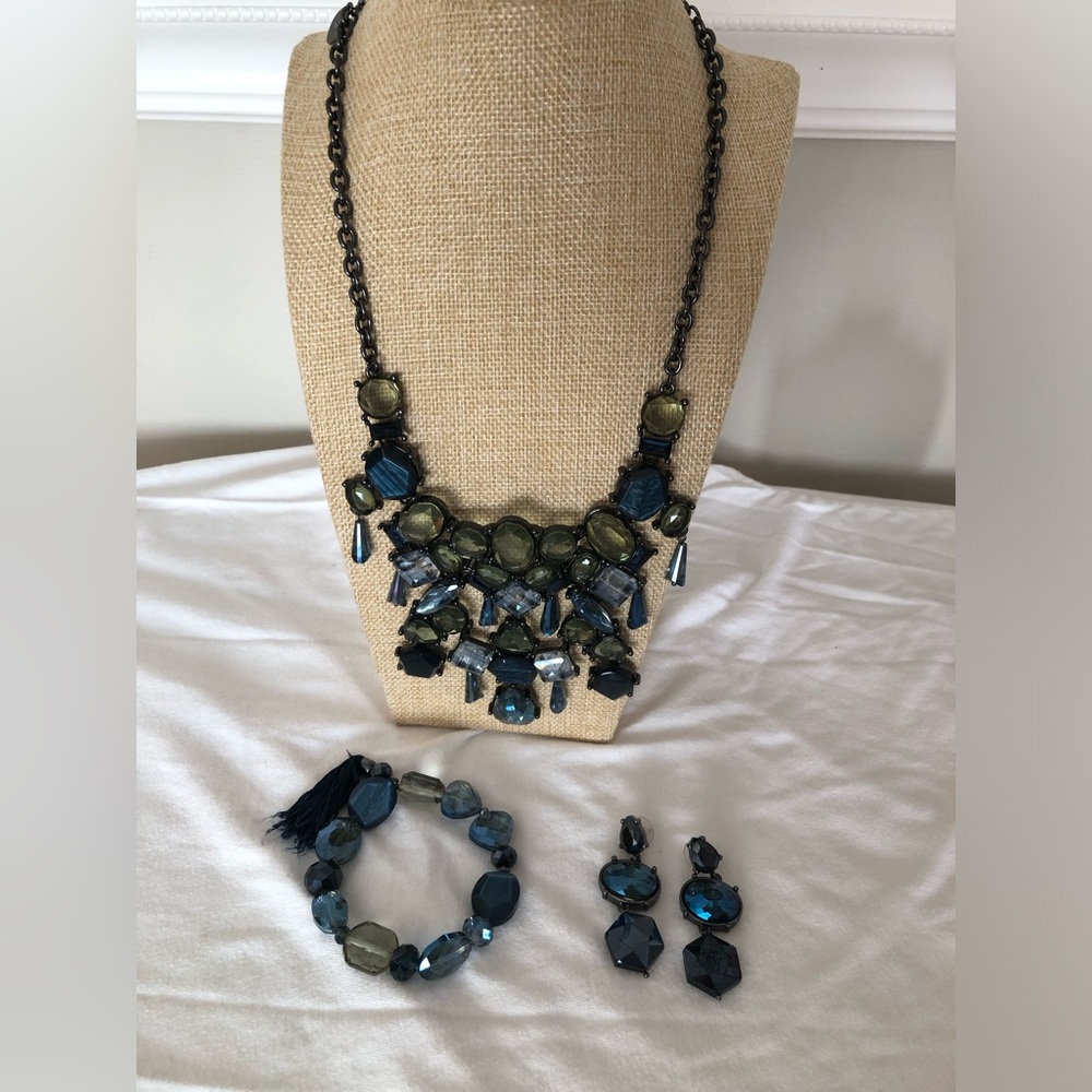 Chicos Jewelry set